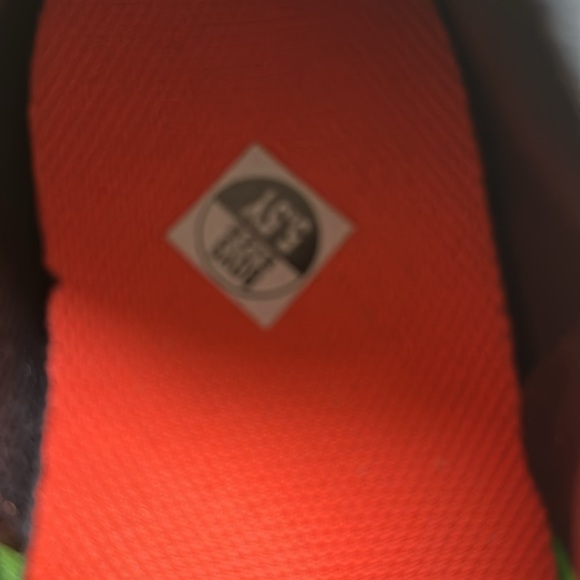 Brand New Nike Never worn 5.5 boys Offers are welcomed - Picture 4 of 7